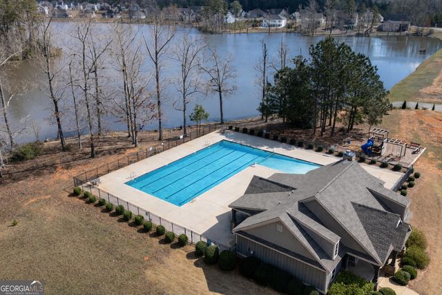 414 Lakeview Way, Lagrange, GA 30241