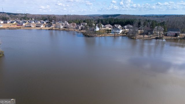 414 Lakeview Way, Lagrange, GA 30241