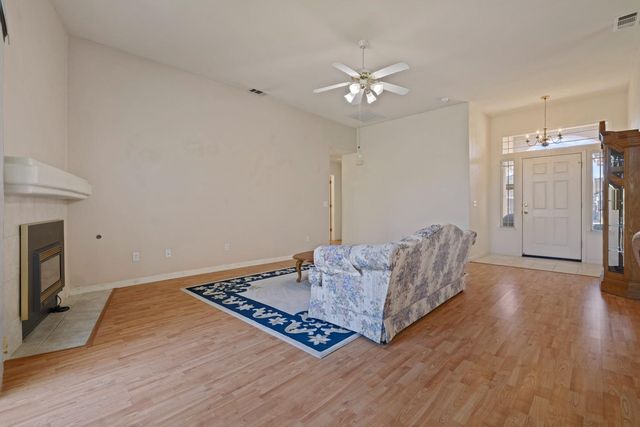 2223 Shire Way, Turlock, CA 95380