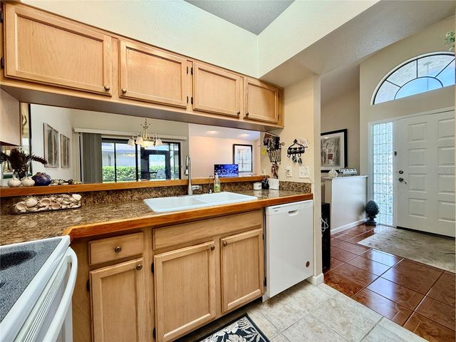 2749 COUNTRYSIDE BOULEVARD 14, Clearwater, FL 33761