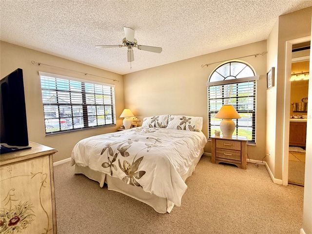 2749 COUNTRYSIDE BOULEVARD 14, Clearwater, FL 33761