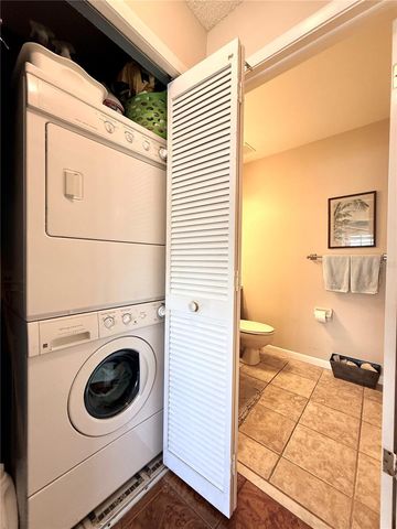 2749 COUNTRYSIDE BOULEVARD 14, Clearwater, FL 33761