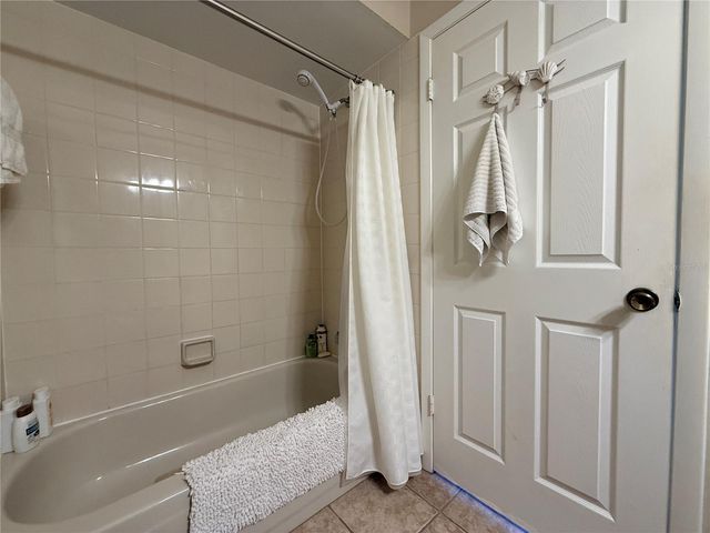 2749 COUNTRYSIDE BOULEVARD 14, Clearwater, FL 33761