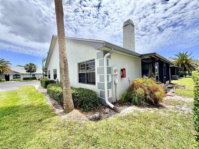 2749 COUNTRYSIDE BOULEVARD 14, Clearwater, FL 33761