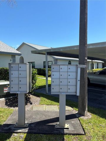 2749 COUNTRYSIDE BOULEVARD 14, Clearwater, FL 33761