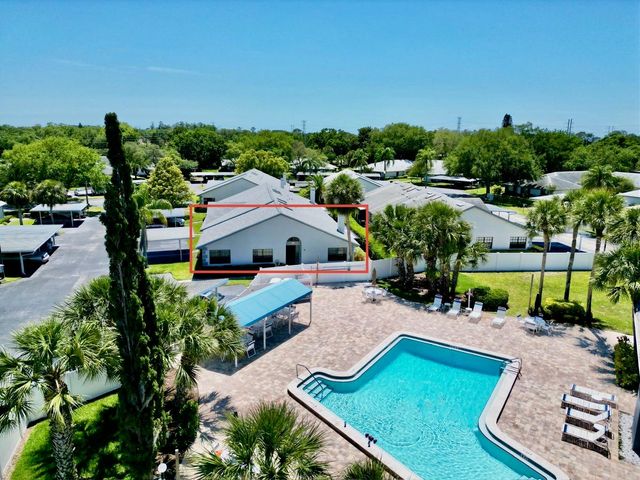 2749 COUNTRYSIDE BOULEVARD 14, Clearwater, FL 33761