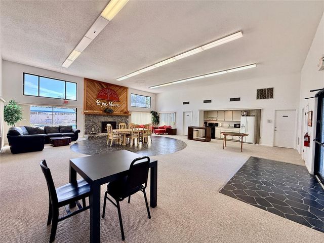 2749 COUNTRYSIDE BOULEVARD 14, Clearwater, FL 33761