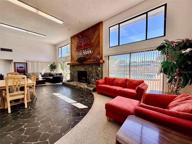 2749 COUNTRYSIDE BOULEVARD 14, Clearwater, FL 33761