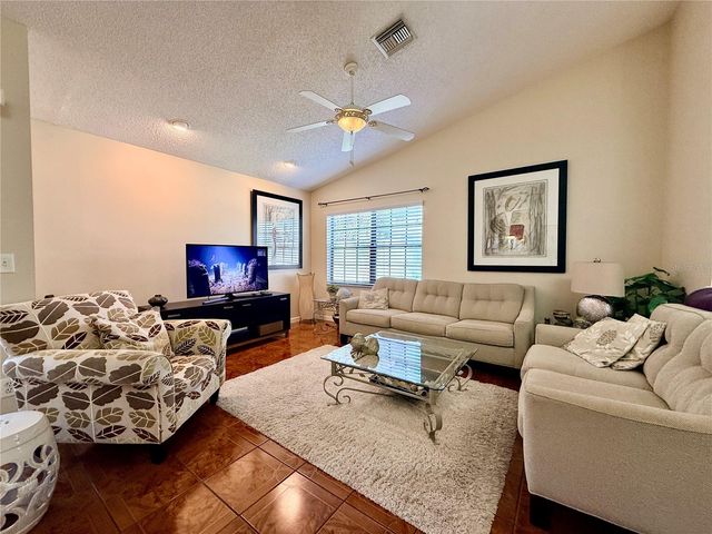 2749 COUNTRYSIDE BOULEVARD 14, Clearwater, FL 33761