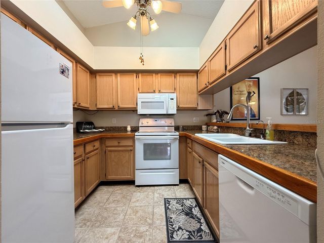 2749 COUNTRYSIDE BOULEVARD 14, Clearwater, FL 33761