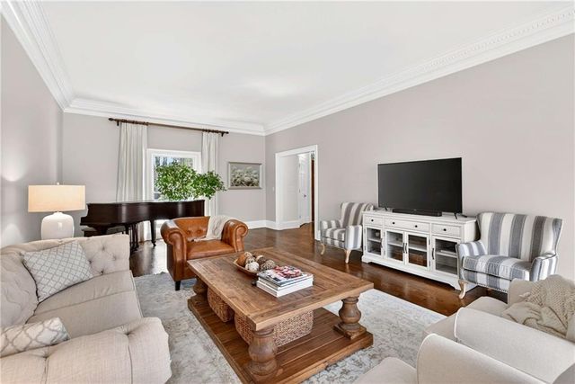 635 Idlewood Drive, Atlanta, GA 30327