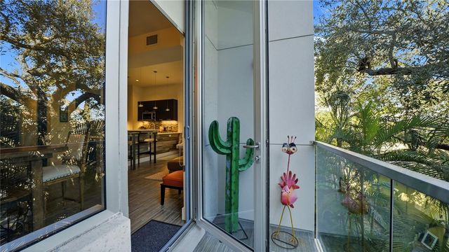 209 COSMOPOLITAN COURT, Sarasota, FL 34236