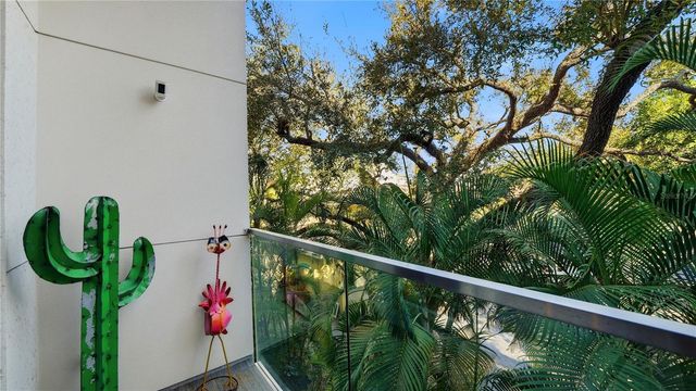 209 COSMOPOLITAN COURT, Sarasota, FL 34236