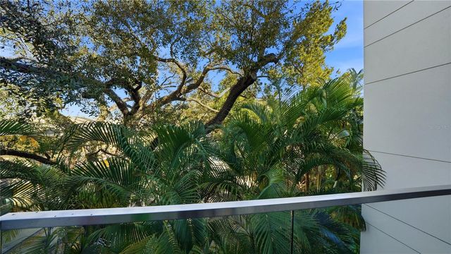 209 COSMOPOLITAN COURT, Sarasota, FL 34236