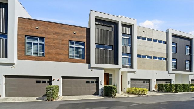 209 COSMOPOLITAN COURT, Sarasota, FL 34236