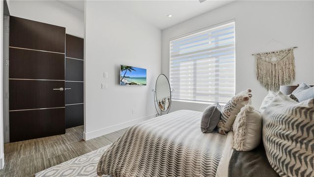 209 COSMOPOLITAN COURT, Sarasota, FL 34236