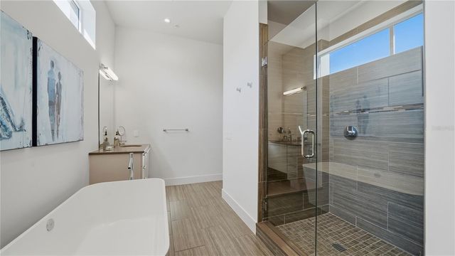 209 COSMOPOLITAN COURT, Sarasota, FL 34236