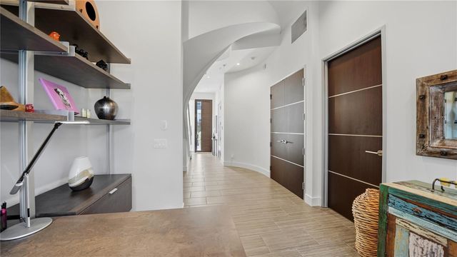 209 COSMOPOLITAN COURT, Sarasota, FL 34236