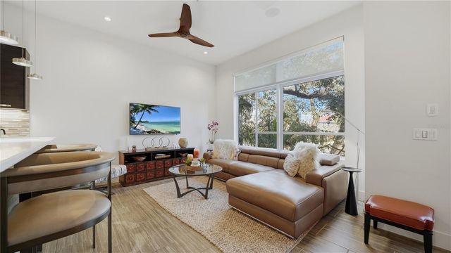 209 COSMOPOLITAN COURT, Sarasota, FL 34236