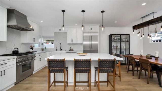 308 E 18th Street, Costa Mesa, CA 92627