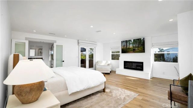 308 E 18th Street, Costa Mesa, CA 92627