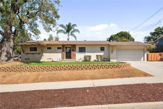 325 Lakeside Avenue, Redlands, CA 92373