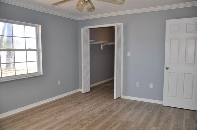 811 Globe Avenue NW, Palm Bay, FL 32907