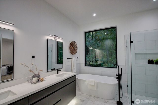 3 Cayuse Court, Bellingham, WA 98229