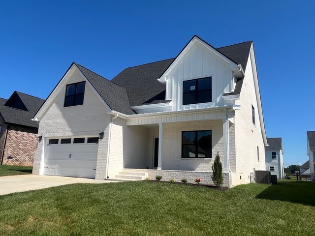 459 Spiderwort Dr, Clarksville, TN 37043