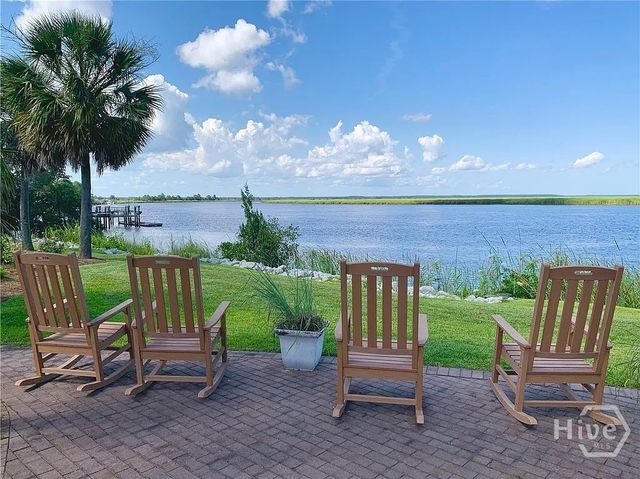 903 River Oaks Drive, Richmond Hill, GA 31324