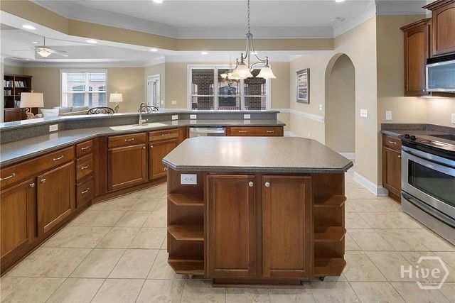 903 River Oaks Drive, Richmond Hill, GA 31324