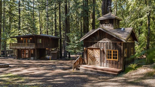 41 Back Road, La Honda, CA 94020