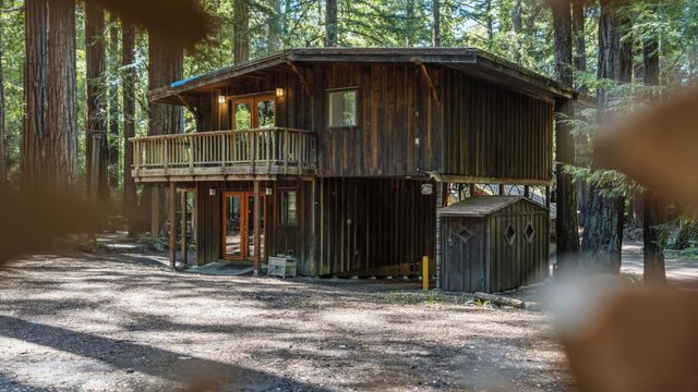 41 Back Road, La Honda, CA 94020