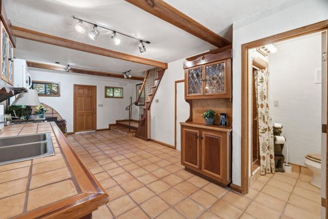 41 Back Road, La Honda, CA 94020