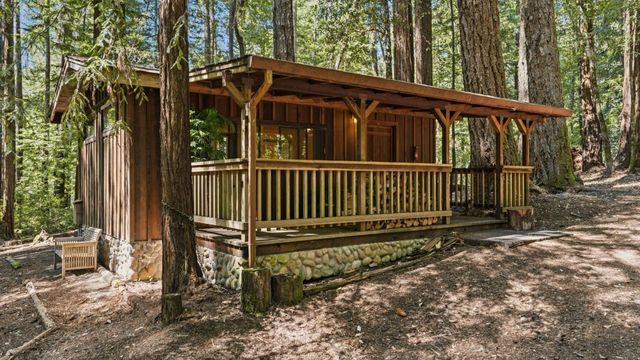 41 Back Road, La Honda, CA 94020
