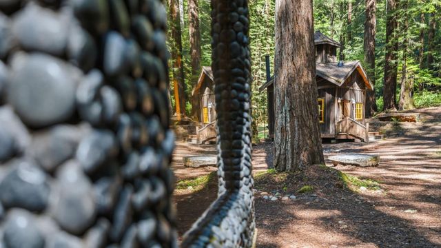 41 Back Road, La Honda, CA 94020