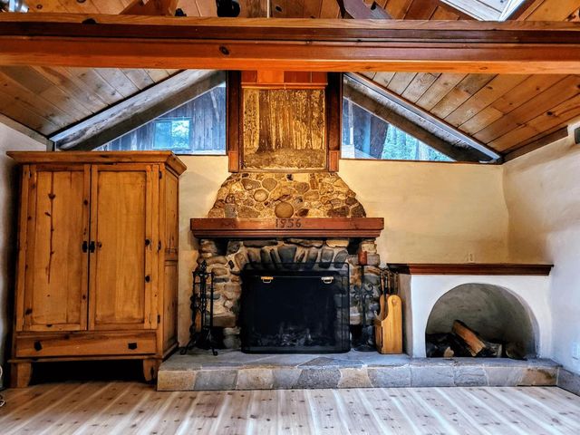 41 Back Road, La Honda, CA 94020