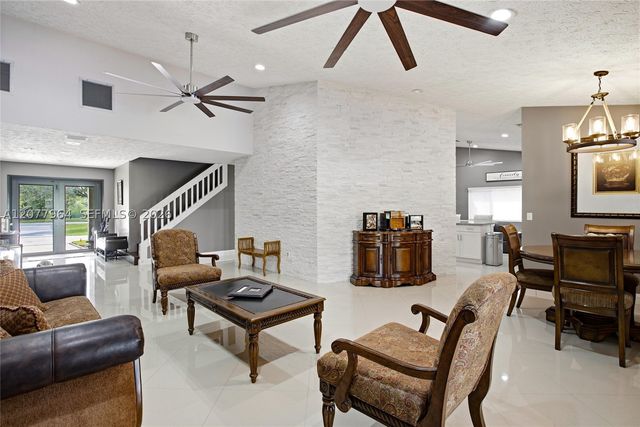 3151 SW 133rd Ter, Davie, FL 33330