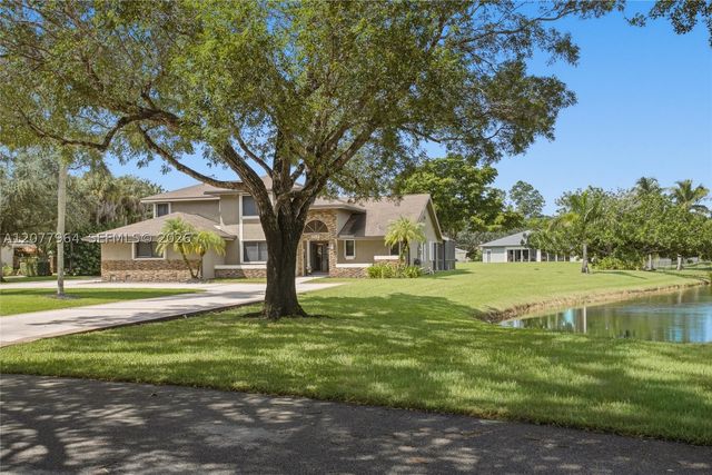 3151 SW 133rd Ter, Davie, FL 33330