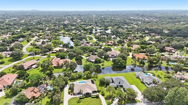 3151 SW 133rd Ter, Davie, FL 33330