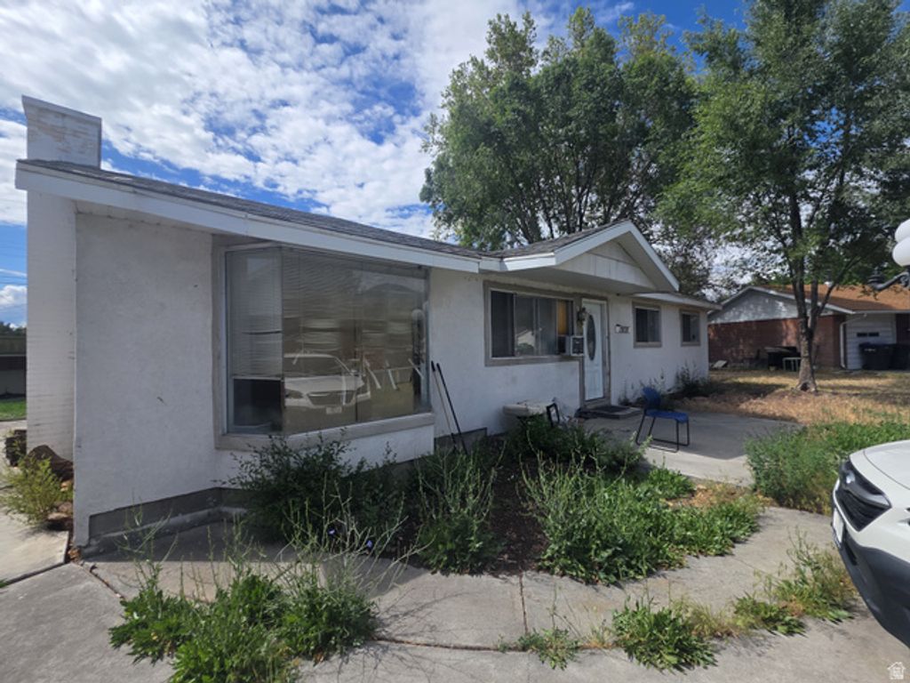 1928 W 100 S, Provo, UT 84601