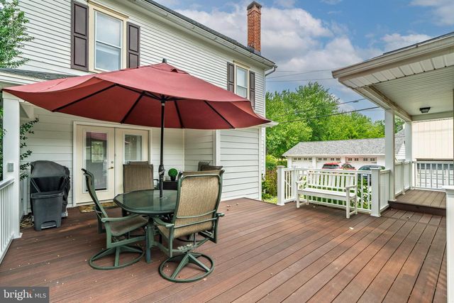 120 W LEMON ST, Lititz, PA 17543