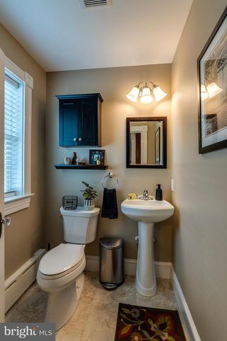 120 W LEMON ST, Lititz, PA 17543