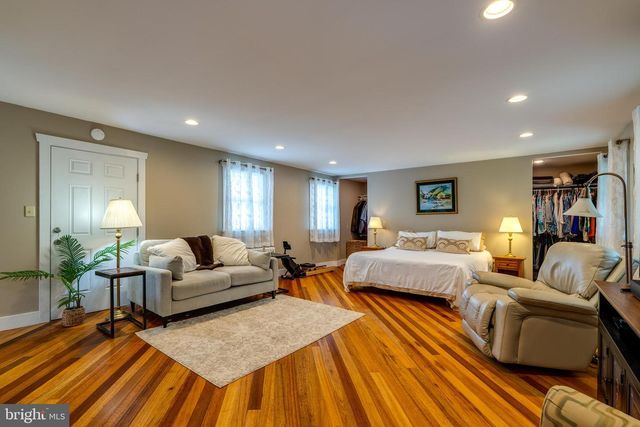 120 W LEMON ST, Lititz, PA 17543