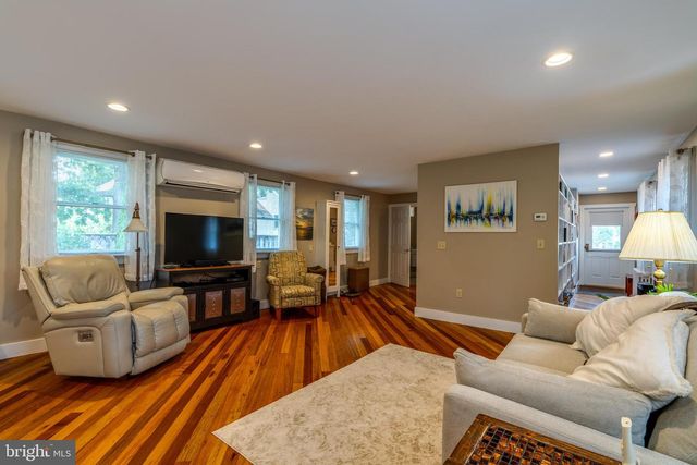 120 W LEMON ST, Lititz, PA 17543