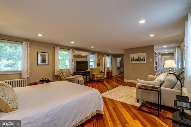 120 W LEMON ST, Lititz, PA 17543