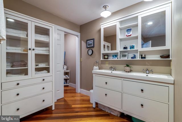 120 W LEMON ST, Lititz, PA 17543