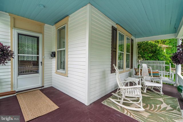 120 W LEMON ST, Lititz, PA 17543