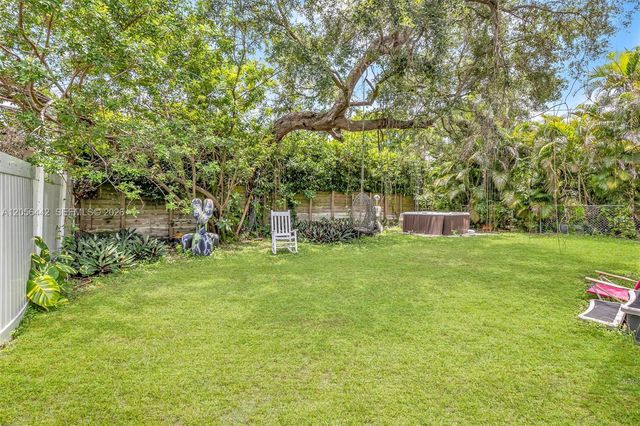 121 NW 47th St, Miami, FL 33127