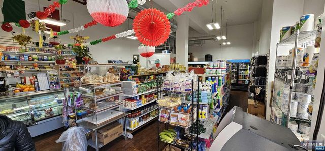 6100 Jefferson Street, West New York, NJ 07093